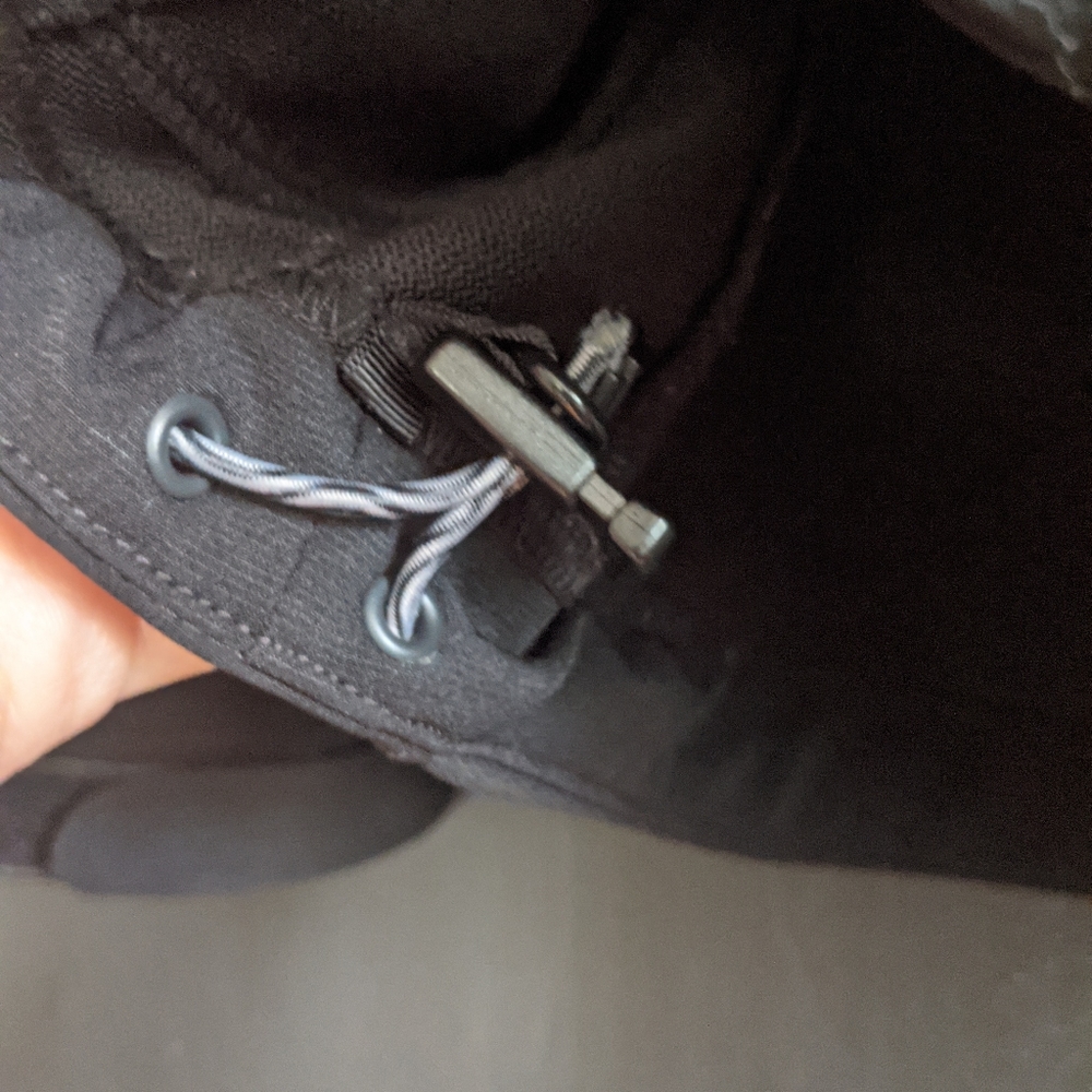 W's Mountain Hardware Softshell Jacket - image 5